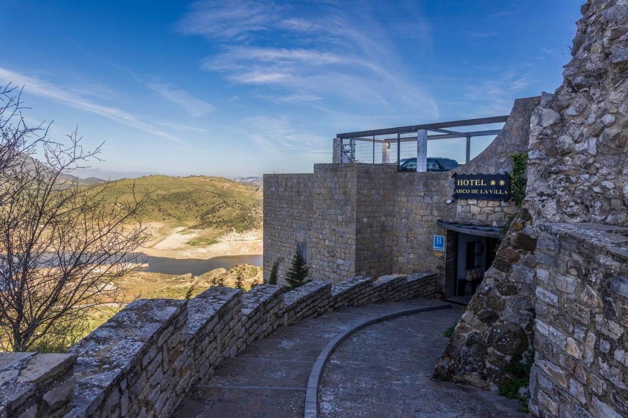 Tugasa Arco De La Villa Zahara De La Sierra Eksteriør bilde